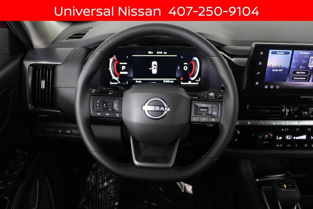 2026 Nissan Pathfinder SL