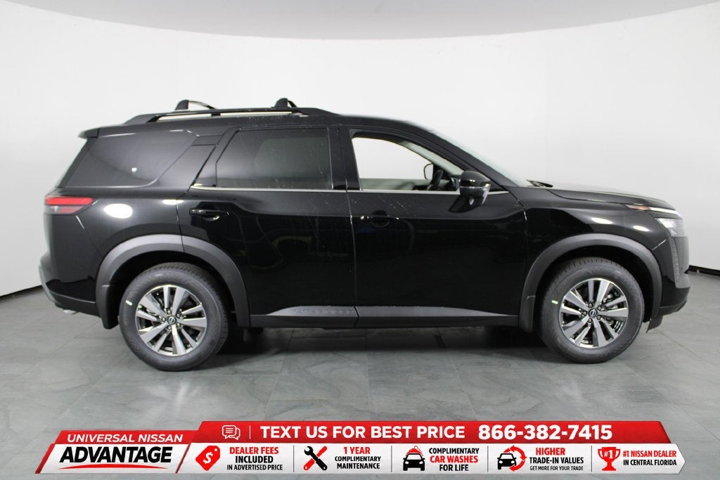 2026 Nissan Pathfinder SL