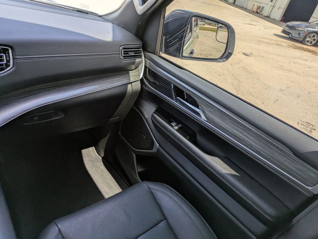 2024 Jeep Wagoneer L Series III