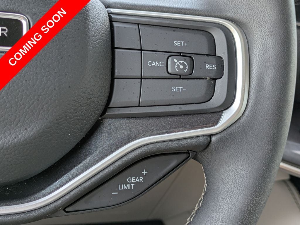2024 Jeep Wagoneer Base