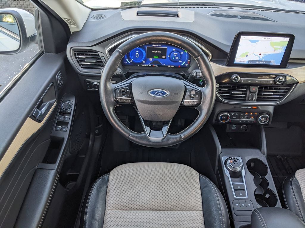 2021 Ford Escape Hybrid Titanium