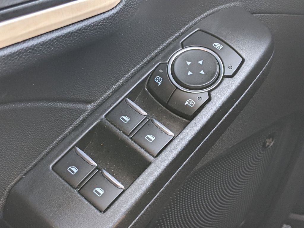 2021 Ford Escape Hybrid Titanium