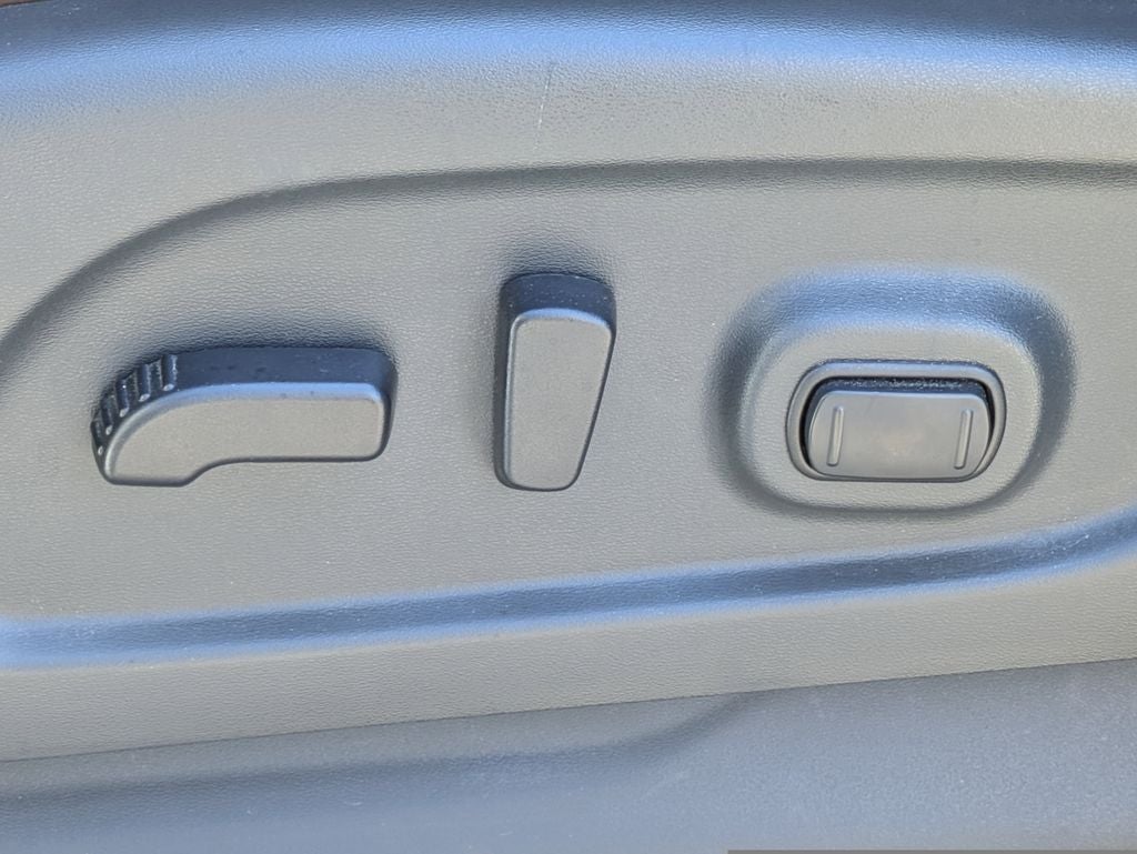 2023 Nissan Titan Platinum Reserve