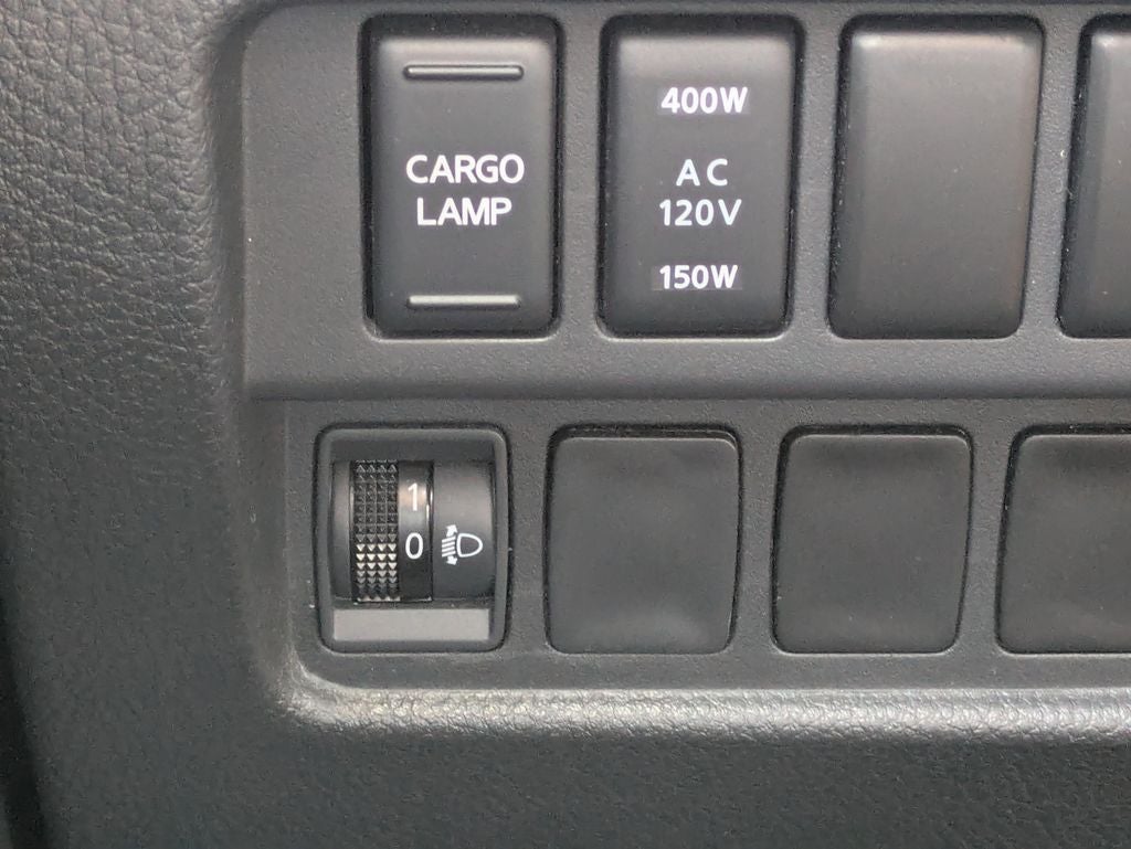 2023 Nissan Titan Platinum Reserve