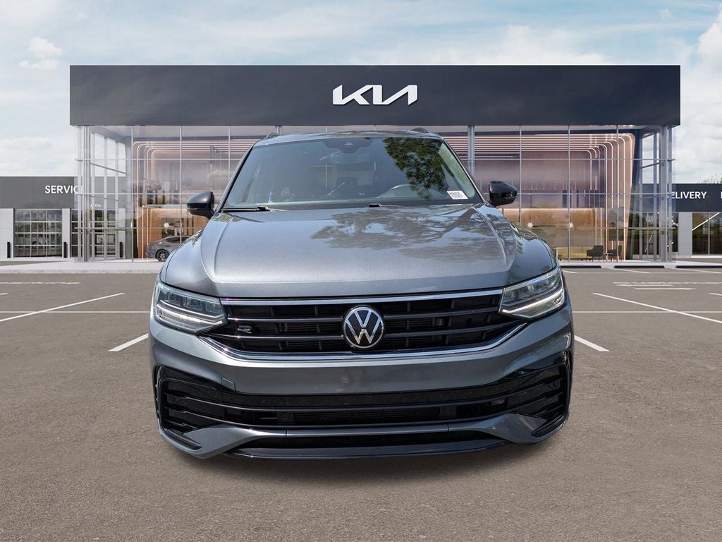 2024 Volkswagen Tiguan 2.0T SE R-Line Black