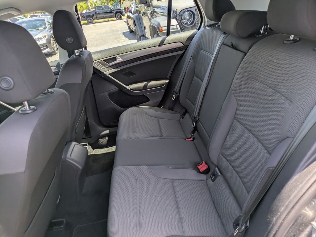 2018 Volkswagen Golf TSI S 4-Door