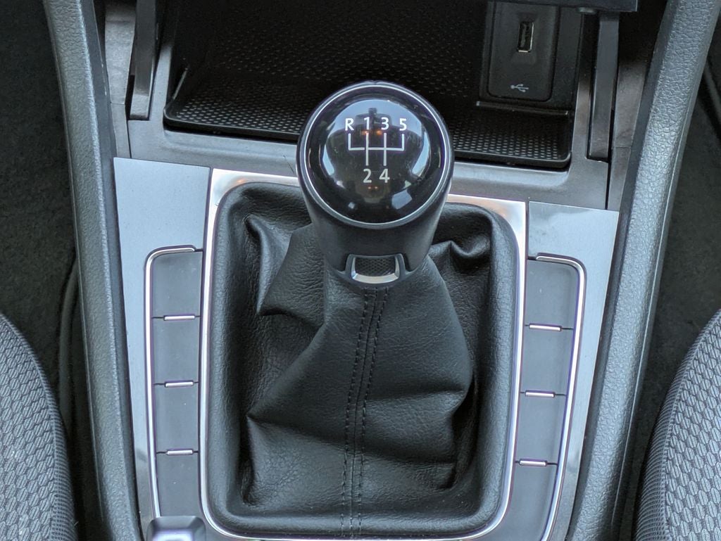 2018 Volkswagen Golf TSI S 4-Door
