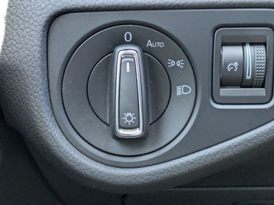 2018 Volkswagen Golf TSI S 4-Door