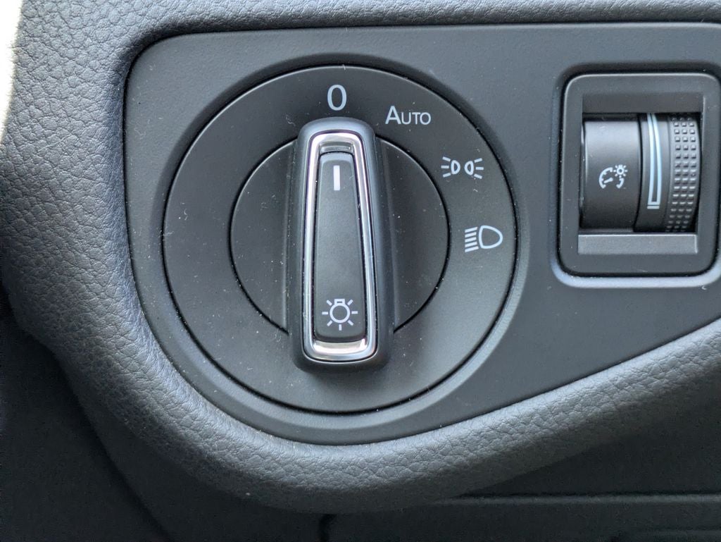 2018 Volkswagen Golf TSI S 4-Door