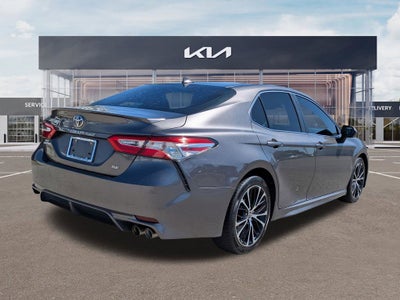 2020 Toyota Camry SE