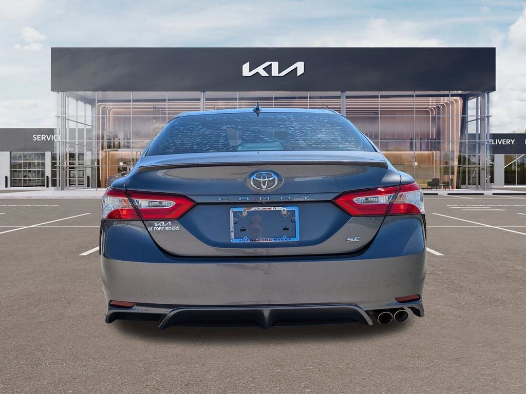 2020 Toyota Camry SE