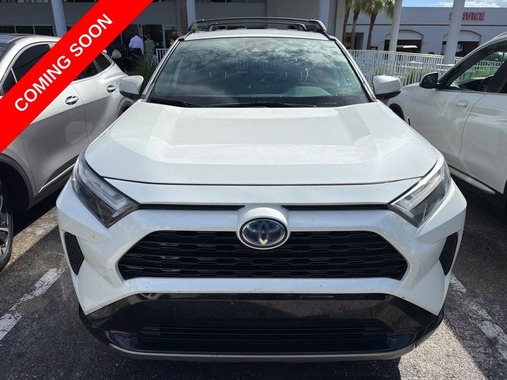 2022 Toyota RAV4 Hybrid SE