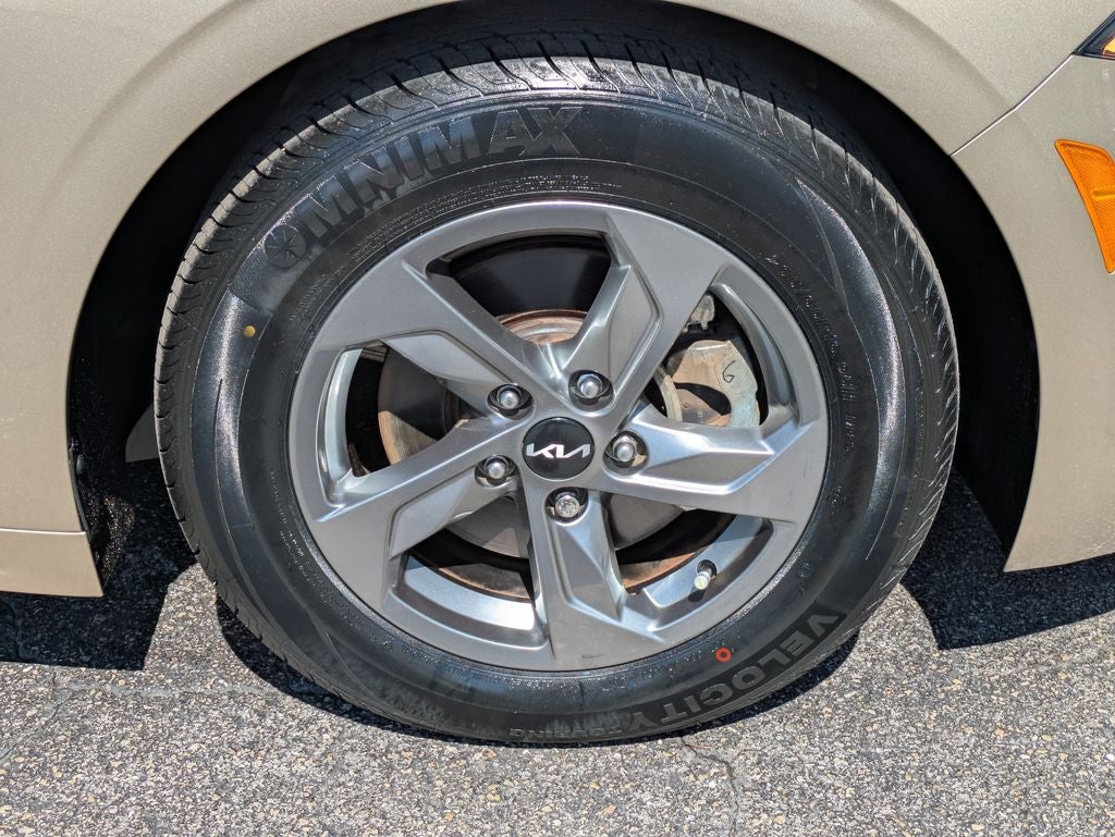 2022 Kia K5 LXS