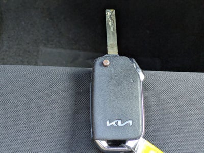 2022 Kia K5 LX