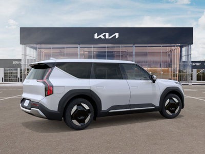 2026 Kia EV9 Light Long Range
