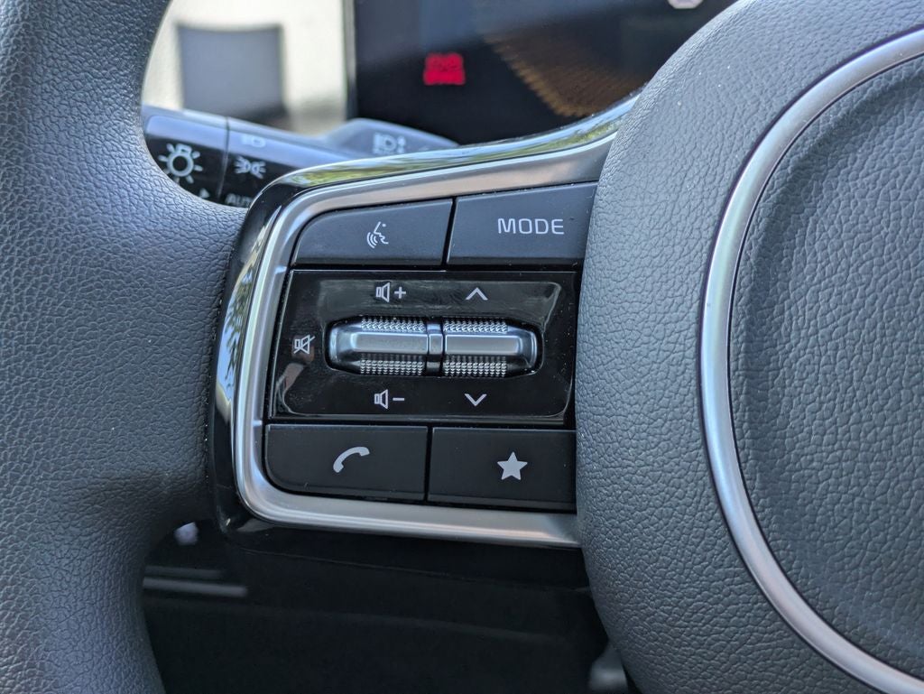 2025 Kia Sorento LX
