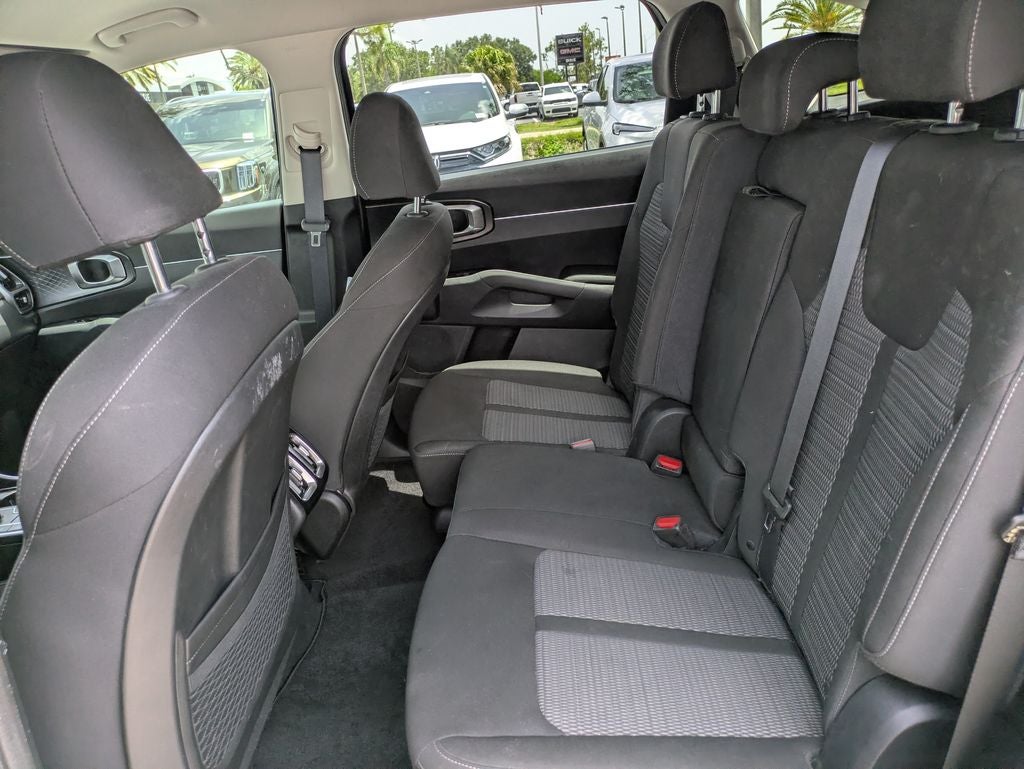 2022 Kia Sorento LX