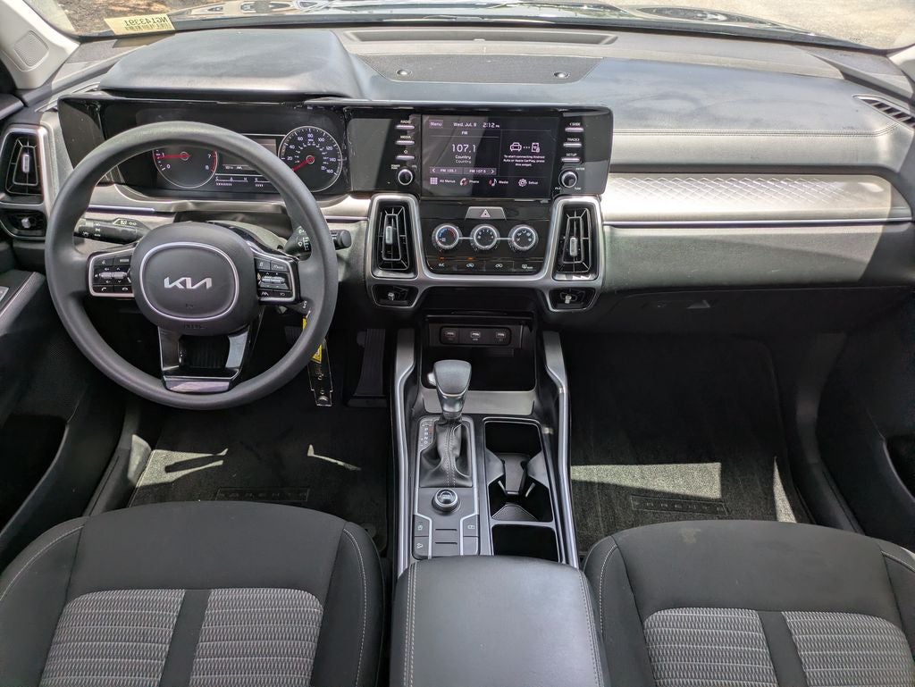 2022 Kia Sorento LX