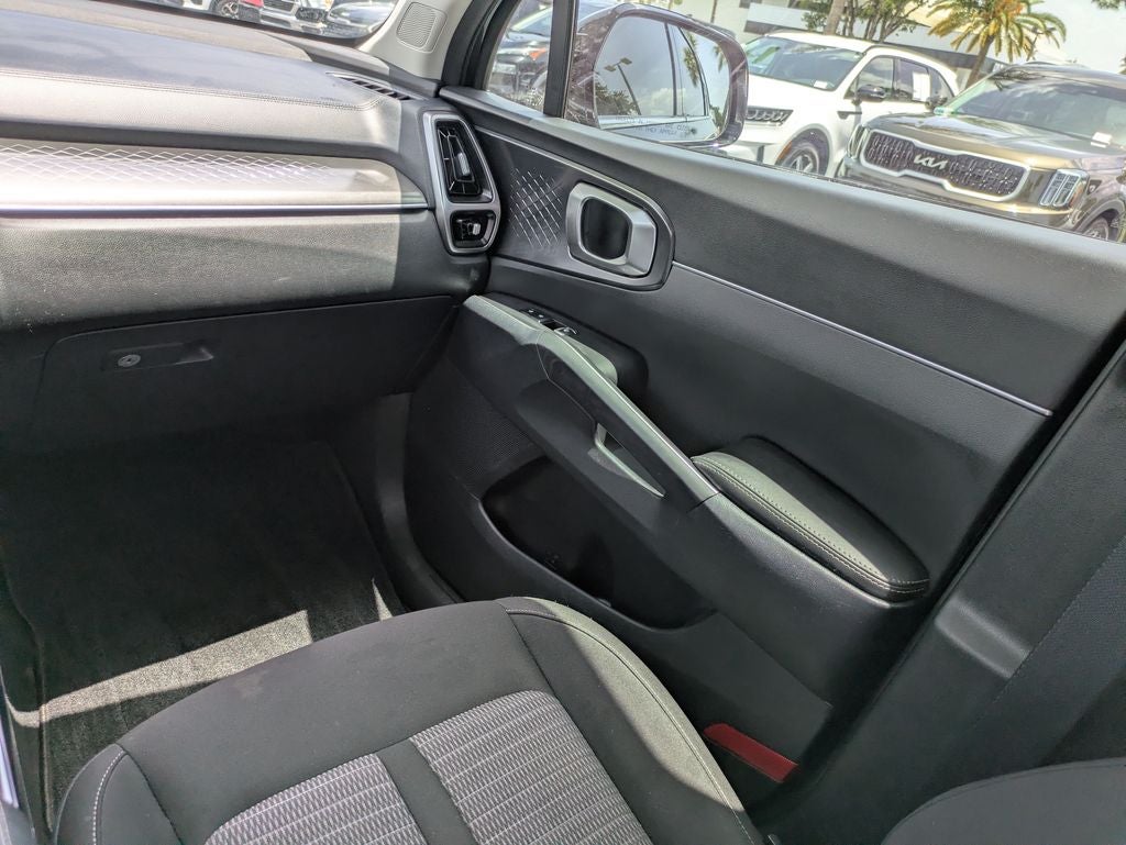 2022 Kia Sorento LX