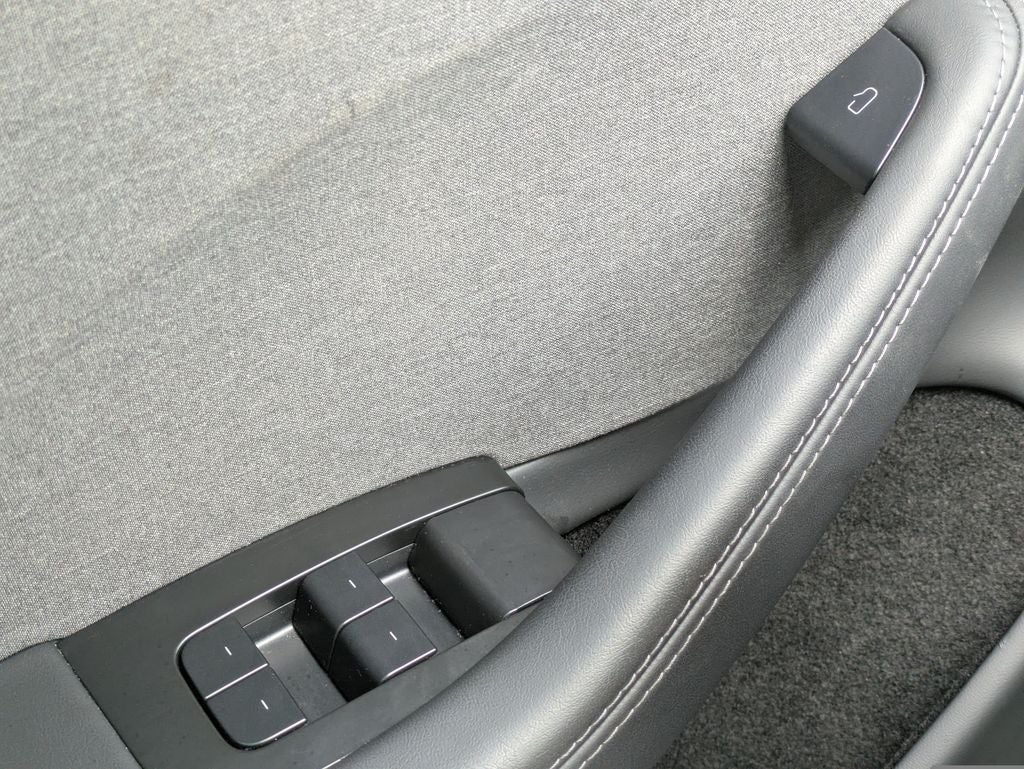 2025 Tesla Model 3 Standard