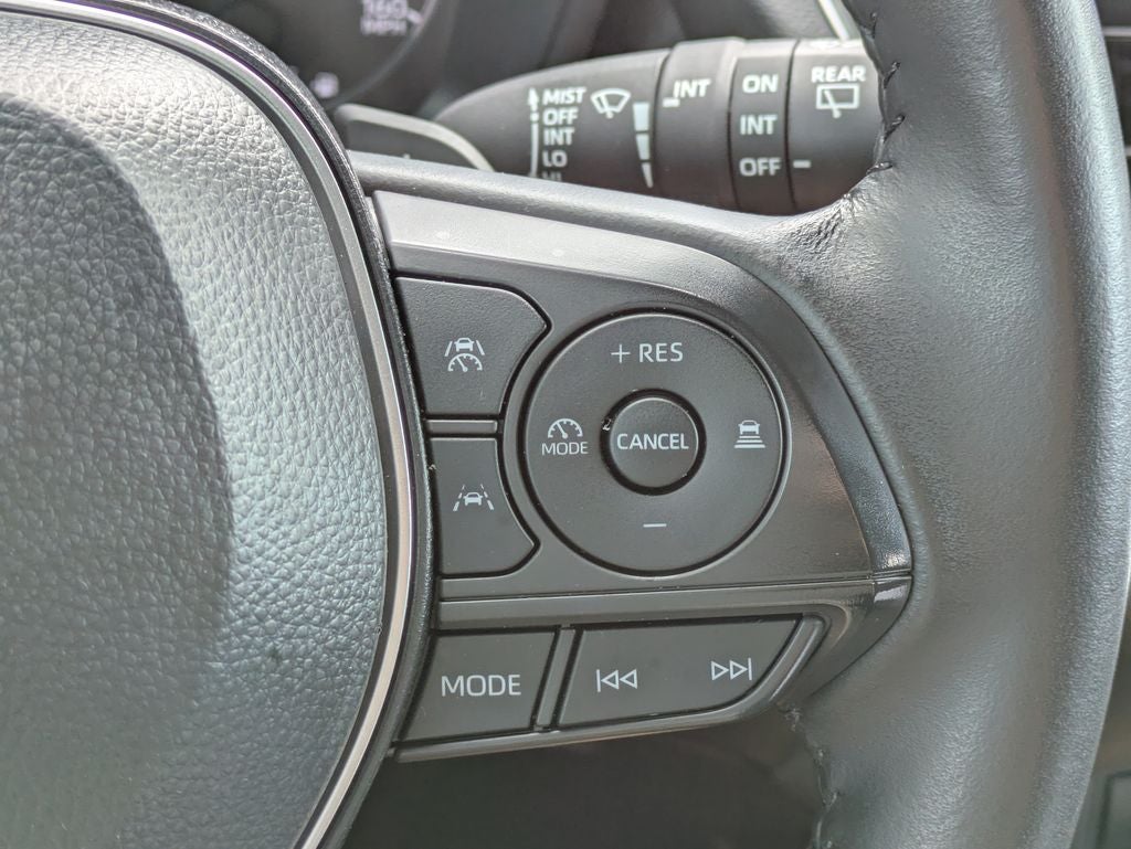 2024 Toyota Corolla Cross Hybrid SE