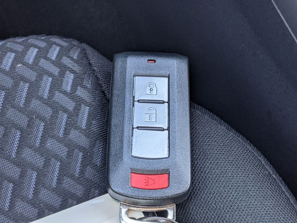 2024 Mitsubishi Eclipse Cross LE