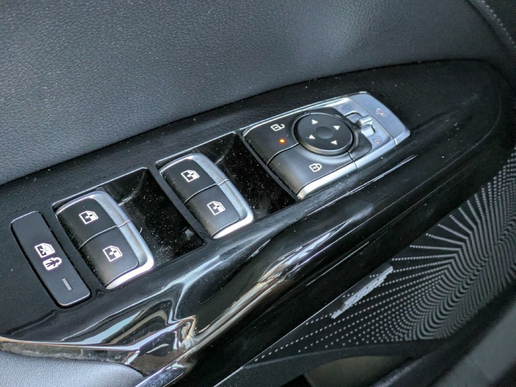 2025 Kia K5 EX