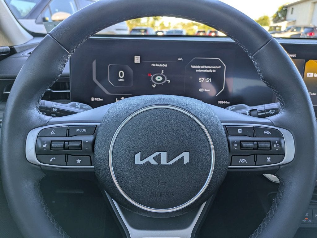 2025 Kia K5 EX