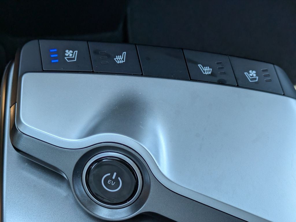 2023 Kia EV6 Wind