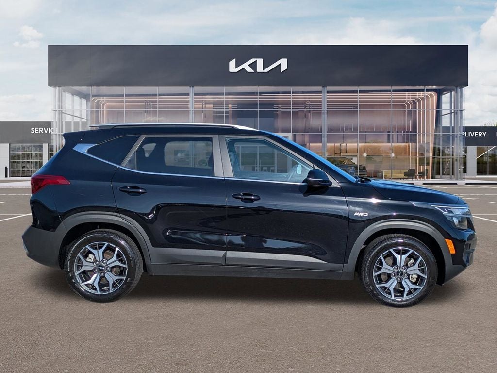 2023 Kia Seltos EX