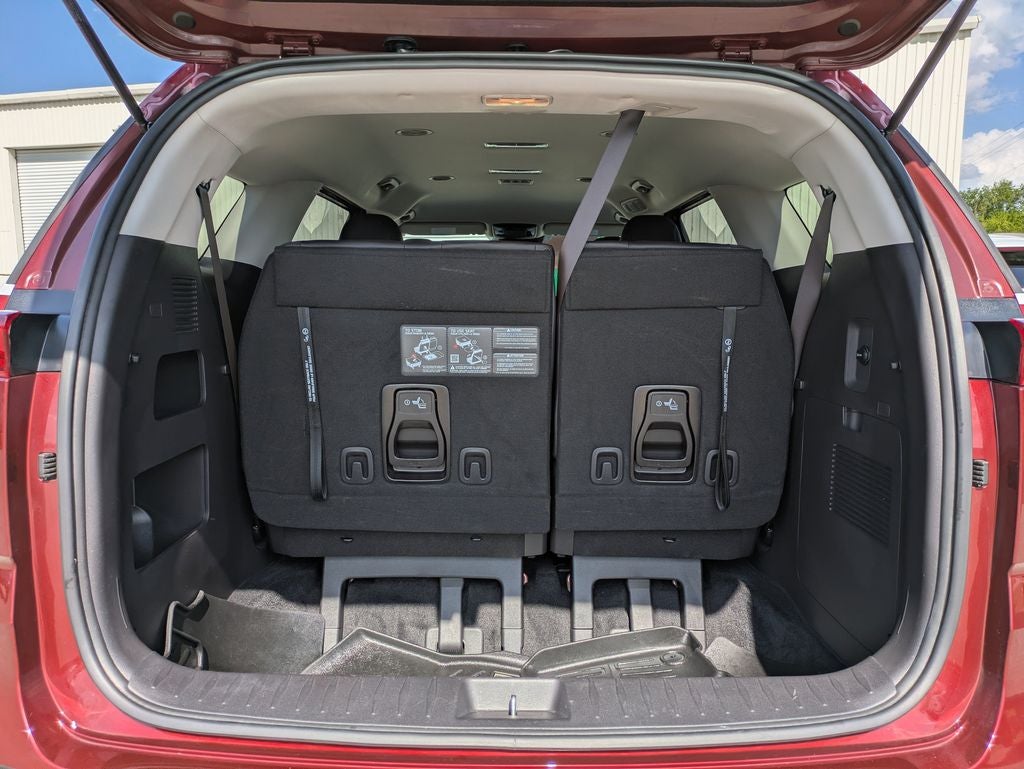 2024 Kia Carnival LX