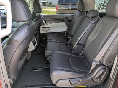 2024 Kia Carnival LX