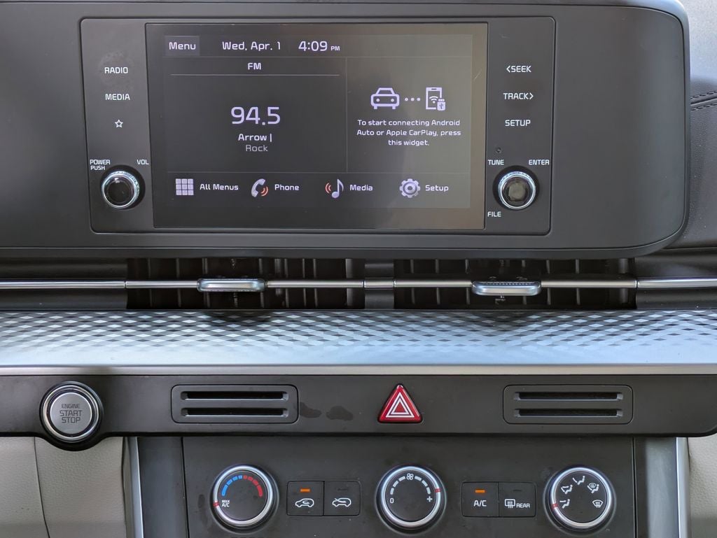 2024 Kia Carnival LX