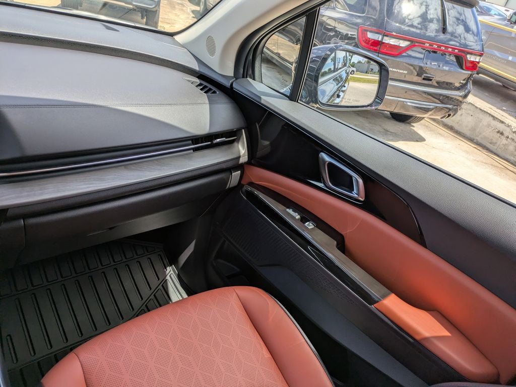 2023 Kia Carnival SX