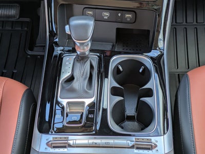 2023 Kia Carnival SX