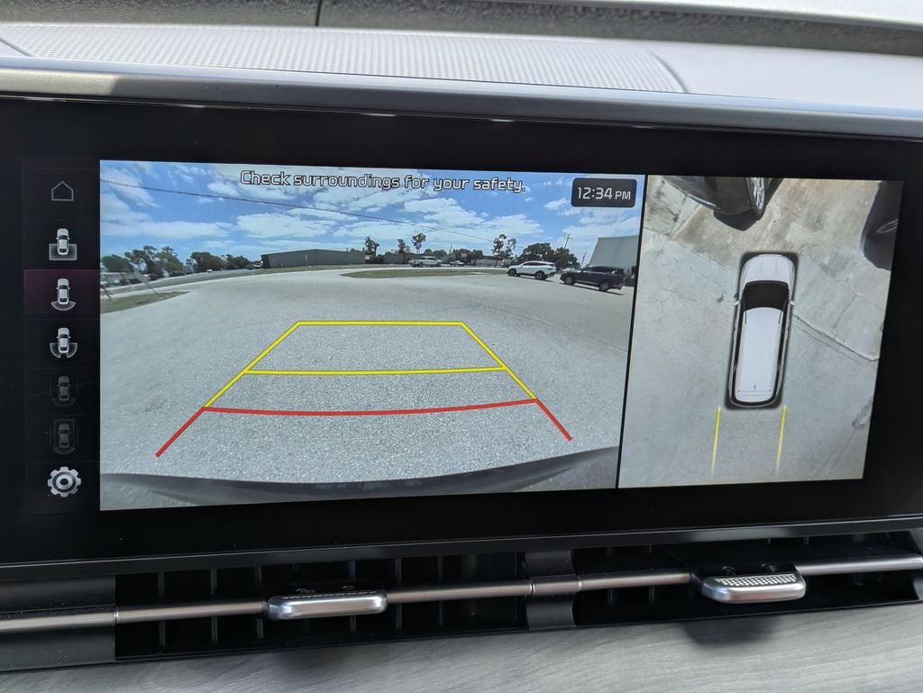 2023 Kia Carnival SX