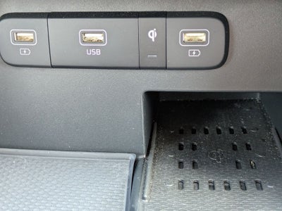 2023 Kia Carnival SX