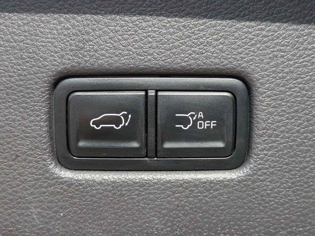2024 Kia Carnival SX