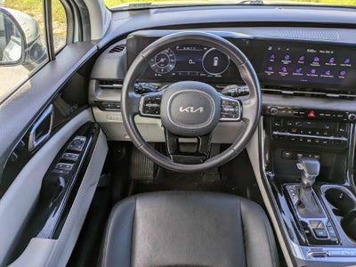 2024 Kia Carnival SX