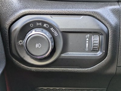 2023 Jeep Wrangler 4-Door Sahara 4x4