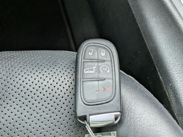 2023 Jeep Cherokee Altitude Lux 4x4