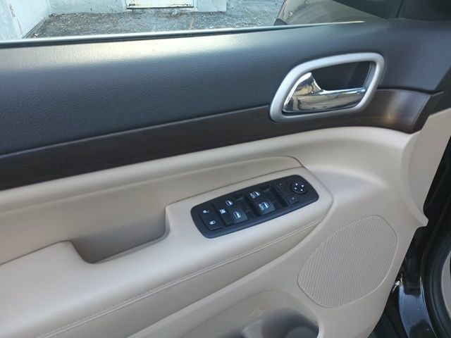 2018 Jeep Grand Cherokee Laredo E 4x2