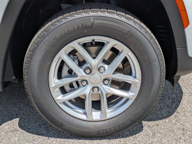 2026 Jeep Grand Cherokee GRAND CHEROKEE LAREDO 4X2