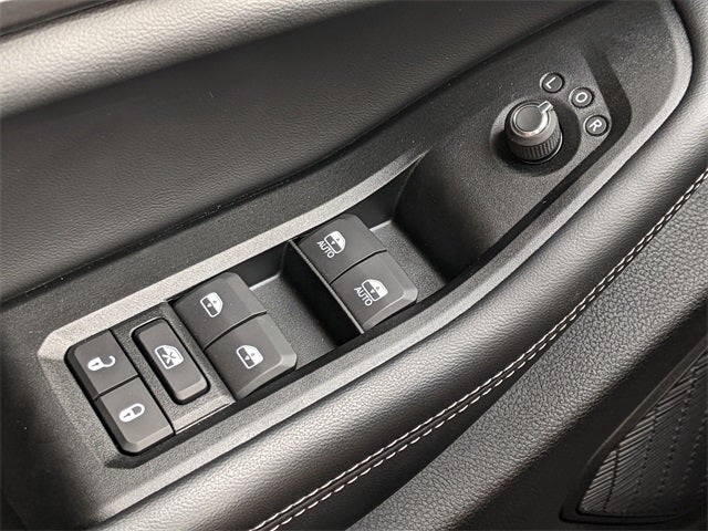 2025 Jeep Grand Cherokee GRAND CHEROKEE LAREDO X 4X2