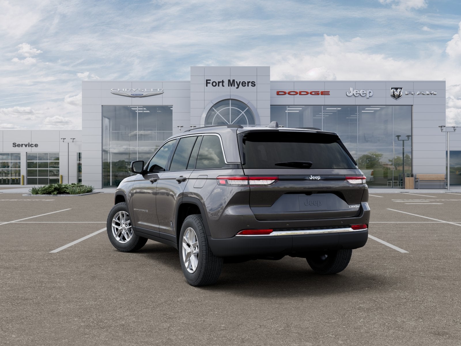 2026 Jeep Grand Cherokee GRAND CHEROKEE LAREDO X 4X2