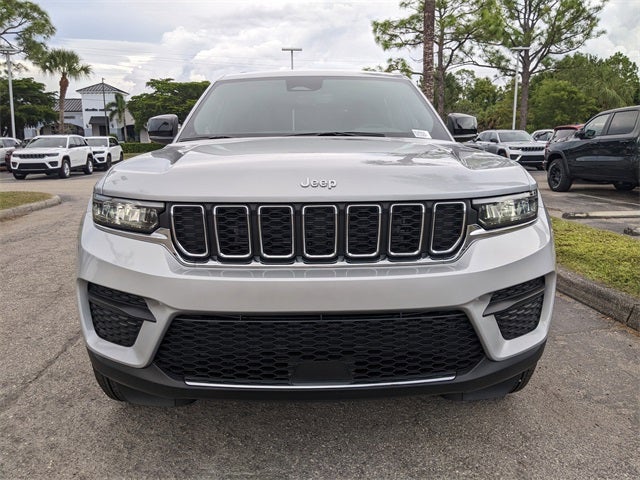 2025 Jeep Grand Cherokee GRAND CHEROKEE LAREDO X 4X2