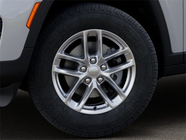 2025 Jeep Grand Cherokee GRAND CHEROKEE LAREDO X 4X2