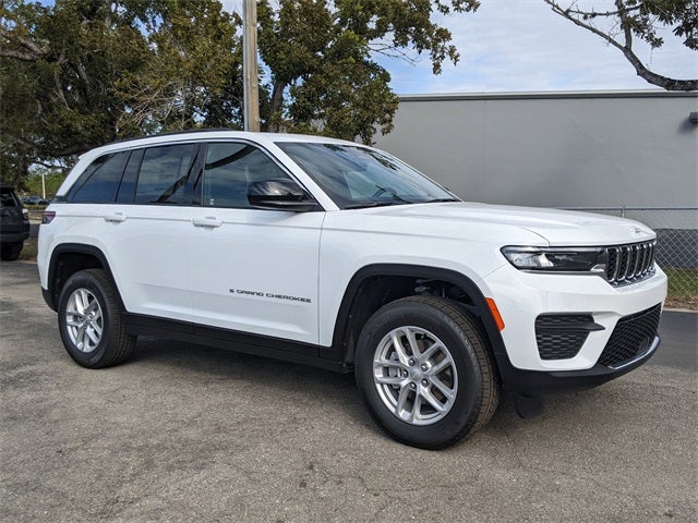 2025 Jeep Grand Cherokee GRAND CHEROKEE LAREDO X 4X2