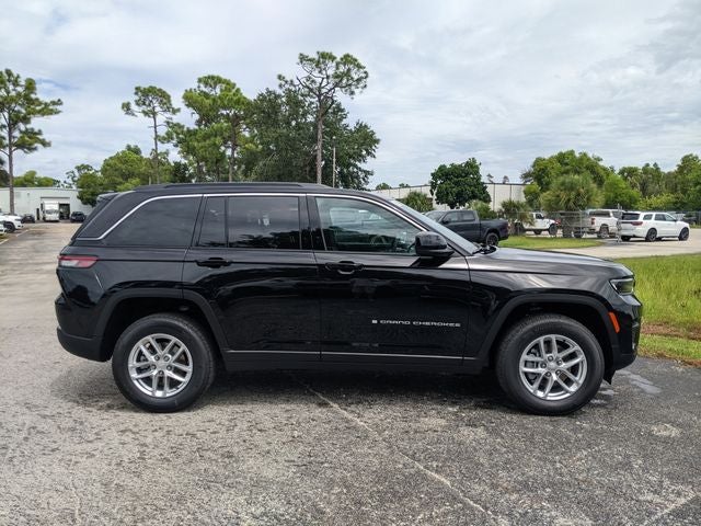 2025 Jeep Grand Cherokee GRAND CHEROKEE LAREDO X 4X2