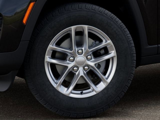 2025 Jeep Grand Cherokee GRAND CHEROKEE LAREDO X 4X2